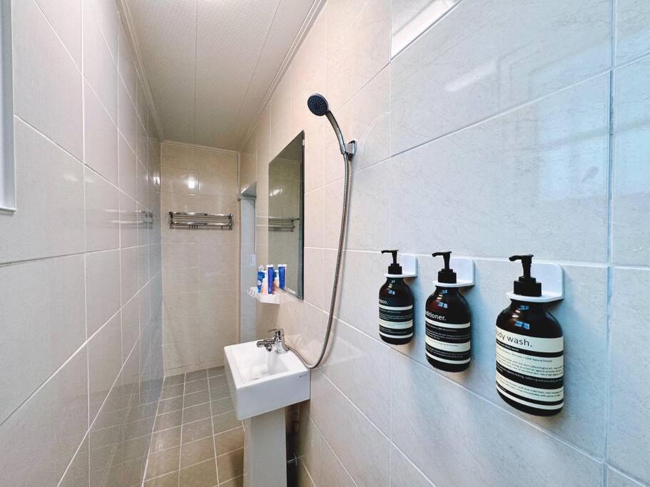 Haebangchon Itaewon 3 Bedroom * Seoul