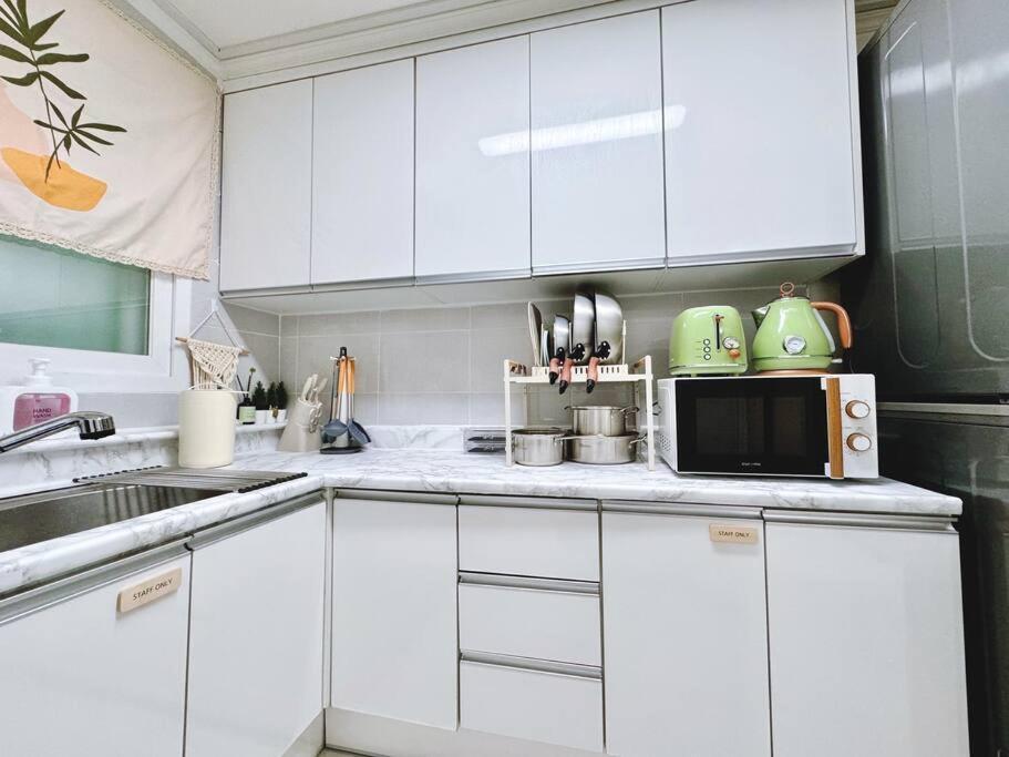 Haebangchon Itaewon 3 Bedroom Apartment Seoul